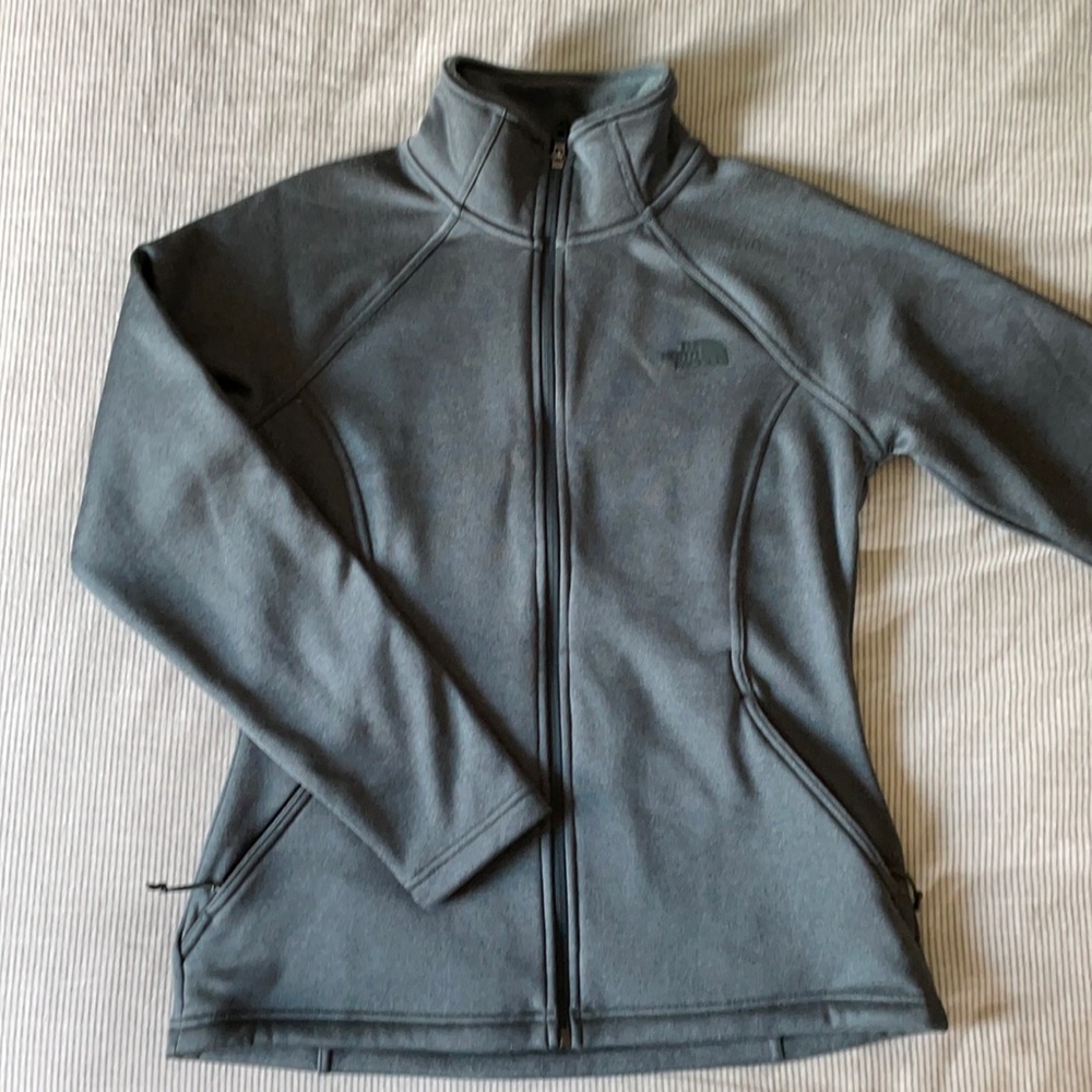 Women’s Northface Zip Up Jacket Size Medium